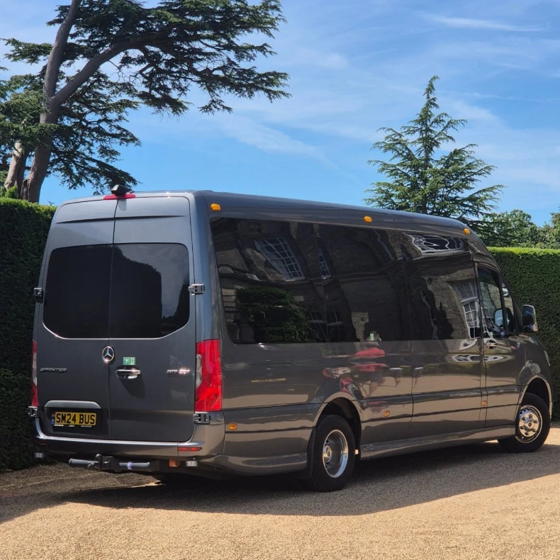 22 Seater Minibus Hire